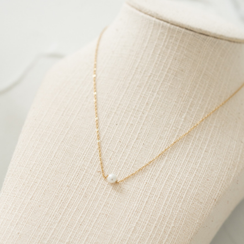 NUNA PEARL NECKLACE